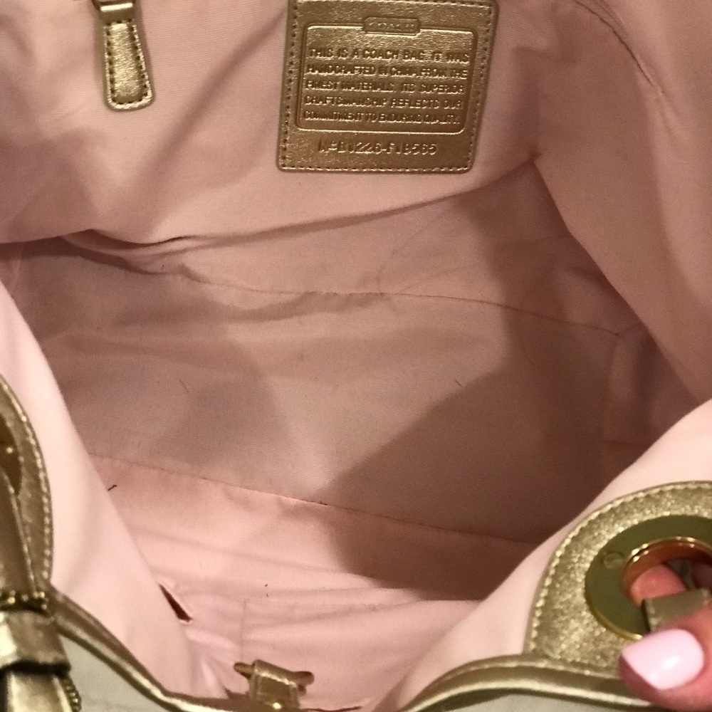 Coach signature medium tote - Picture 4 of 4